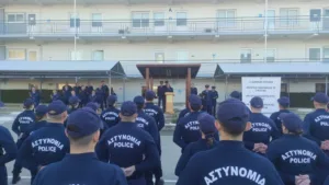 Кипр увольняет 300 полицейских-контрактников, несмотря на правила ЕС