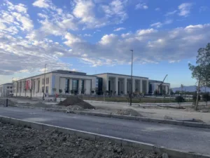 Татар переедет в новый дворец в Айос-Дометиосе