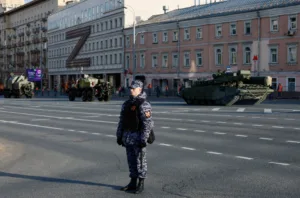 Атака украинского беспилотника нарушила работу московских аэропортов во время визита Си Цзиньпина