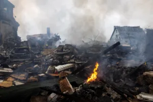 Россия провела крупнейшую воздушную атаку в войне на Украине, Трамп «недоволен» Путиным