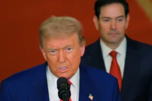 Трамп объявил о прекращении огня между Израилем и Ираном после 12 дней войны; Тегеран выдвигает условия