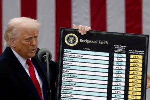 Трамп объявил о приближении торговых соглашений и повышении тарифов с 1 августа