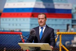 Медведев: Россия не нападёт на НАТО, но готова к превентивным ударам в случае эскалации