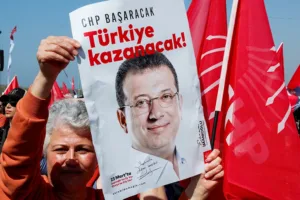 Мэру Стамбула Экрему Имамоглу предъявлено обвинение в подделке диплома: Грозит новый тюремный срок