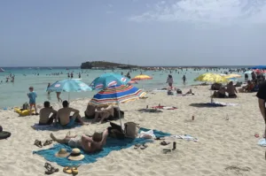 Кипр: Жёлтое предупреждение о жаре до +40°C в пятницу, жара в Никосии продолжается пятый день