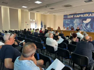 Забастовка автобусов в Ларнаке продолжается восьмой день на фоне тупиковой ситуации