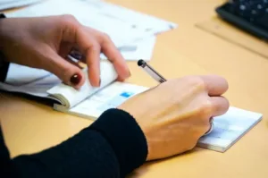 Количество недействительных чеков на Кипре снизилось за последние 4 года
