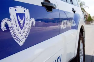 Департамент автомобильного транспорта в Пафосе пострадал от вандализма, полиция расследует умышленное повреждение