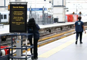 Забастовка парализовала лондонское метро: транспортные сбои и перенос концертов