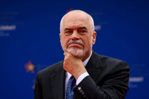 Парламент Албании утвердил четвертый мандат премьера Эди Рамы