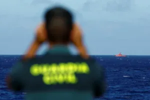 Столкновение судна береговой охраны с лодкой мигрантов в Турции: 5 погибших