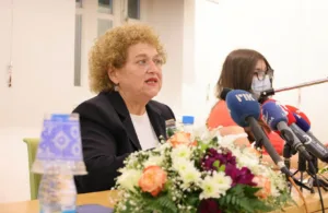 Отец оставил шестилетнего сына в офисе уполномоченного по правам ребенка