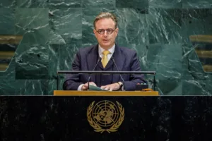 В Бельгии предотвращено покушение на премьер-министра Барта де Вевера