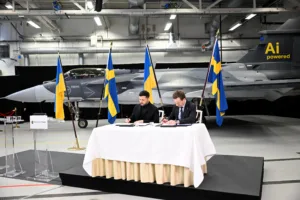 Швеция может поставить Украине до 150 истребителей Gripen