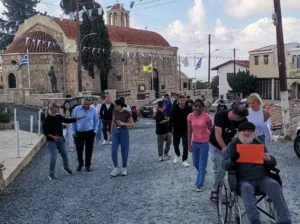 Жители Анариты провели акцию протеста из-за затянувшихся дорожных работ