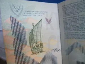 Кипр отменяет положения о «золотых паспортах» для иностранных инвесторов