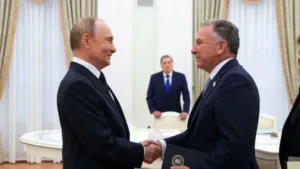 Скандал вокруг прослушки разговоров Уиткоффа с Ушаковым: Трамп защищает переговорщика, критики требуют отставки