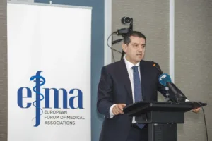 Министр здравоохранения Кипра посетил фармацевтические службы в рамках кампании #MedSafetyWeek