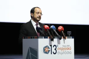 Президент Кипра раскритиковал медленный прогресс в развитии ВИЭ