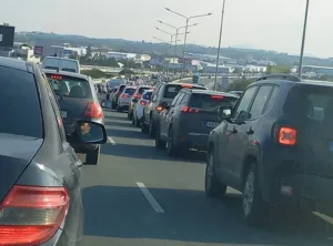 Авария на трассе Лимассол–Пафос вызвала заторы в районе Ипсонаса