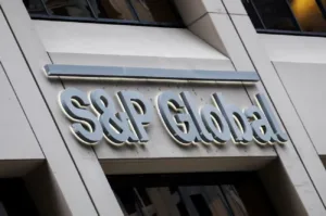 S&P улучшило прогноз по экономике Кипра на фоне быстрого сокращения внешнего долга