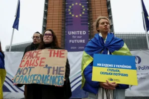 ЕС согласовал кредит на €90 млрд для Украины, отказавшись от использования российских активов