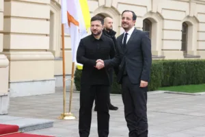 Христодулидис заявил, что обход санкций против России снижает их эффективность
