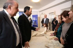 Вышивальщицы Лефкары передадут президенту предложения по сохранению традиционного ремесла