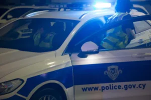 В Лимассоле в районе Закаки полиция обнаружила взрывное устройство рядом с пабом