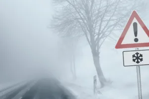 Неделя начнётся с дождей, гроз и снега в горах