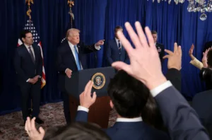 Трамп заявил о захвате Николаса Мадуро и его супруги в ходе операции США в Венесуэле