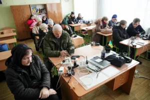 Россия нанесла масштабный удар по Украине: около 300 беспилотников и 25 ракет, отключения света и тепла