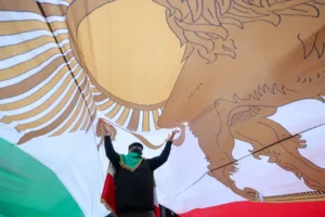 Иранский чиновник сообщил как минимум о 5 000 погибших в ходе протестов, власти предупреждают о возможных казнях