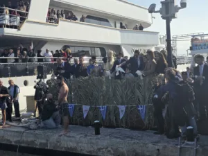 Празднование Крещения на Кипре прошло в Пафосе и Айя-Напе с участием руководителей государства и церкви