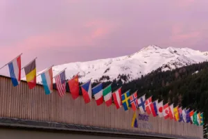 Greenland dispute delays planned Ukraine prosperity plan announcement at Davos, Financial Times reports