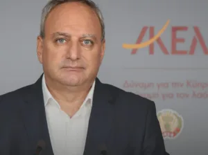 Akel призвала президента Христодулидиса уволить главу администрации после видео о финансировании кампании