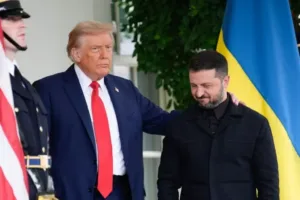 Зеленский заявил, что Украина и Россия проведут первые трехсторонние переговоры с официальными лицами США в ОАЭ