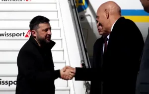 Зеленский прибыл на Кипр для встречи с Христодулидисом и участия в церемонии председательства в Совете ЕС