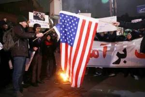 ОАЭ призывают Иран и США урегулировать противостояние перед ядерными переговорами в Турции