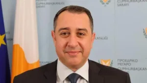 Президент Кипра пока не назначил нового главу аппарата спустя месяц после отставки