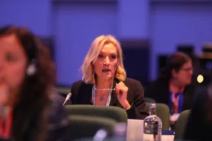 Депутат Akel Ирэн Хараламбидис заявила, что исключение из парламентской группы было решением руководства