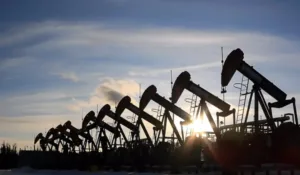 ЕС рассматривает запрет на морские услуги для экспорта российской нефти, ищет поддержку G7