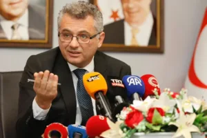Erhurman refers Turk Telekom fibreoptic law to judiciary amid monopoly and cost concerns