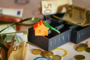 Cyprus government rejects blanket foreclosure suspension as Disy and Diko align on legislative changes