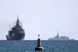Греческие фрегаты Kimon и Psara продолжают патрулирование из Лимассола, поддерживая усилия Кипра по обороне