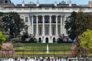 Советники Трампа призывают публично представить план выхода из конфликта с Ираном, Белый дом отвергает сообщение