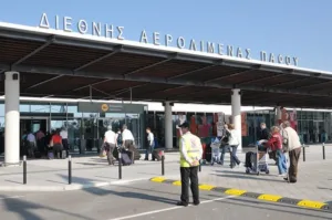 Air travel disrupted as Middle East hubs close; airlines suspend routes and Cyprus flights affected