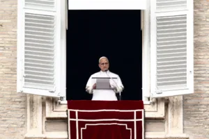 Pope Leo urges end to “spiral of violence” after US-Israeli strikes on Iran