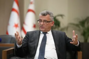 Туфан Эрхурман заявил, что наращивание иностранного военного присутствия вокруг Кипра не должно стать постоянным
