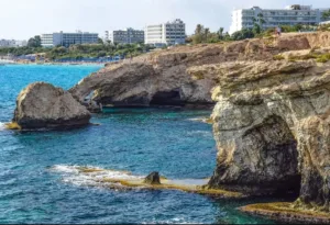 Middle East tensions raise economic uncertainty as Cyprus tourism reports March arrivals drop